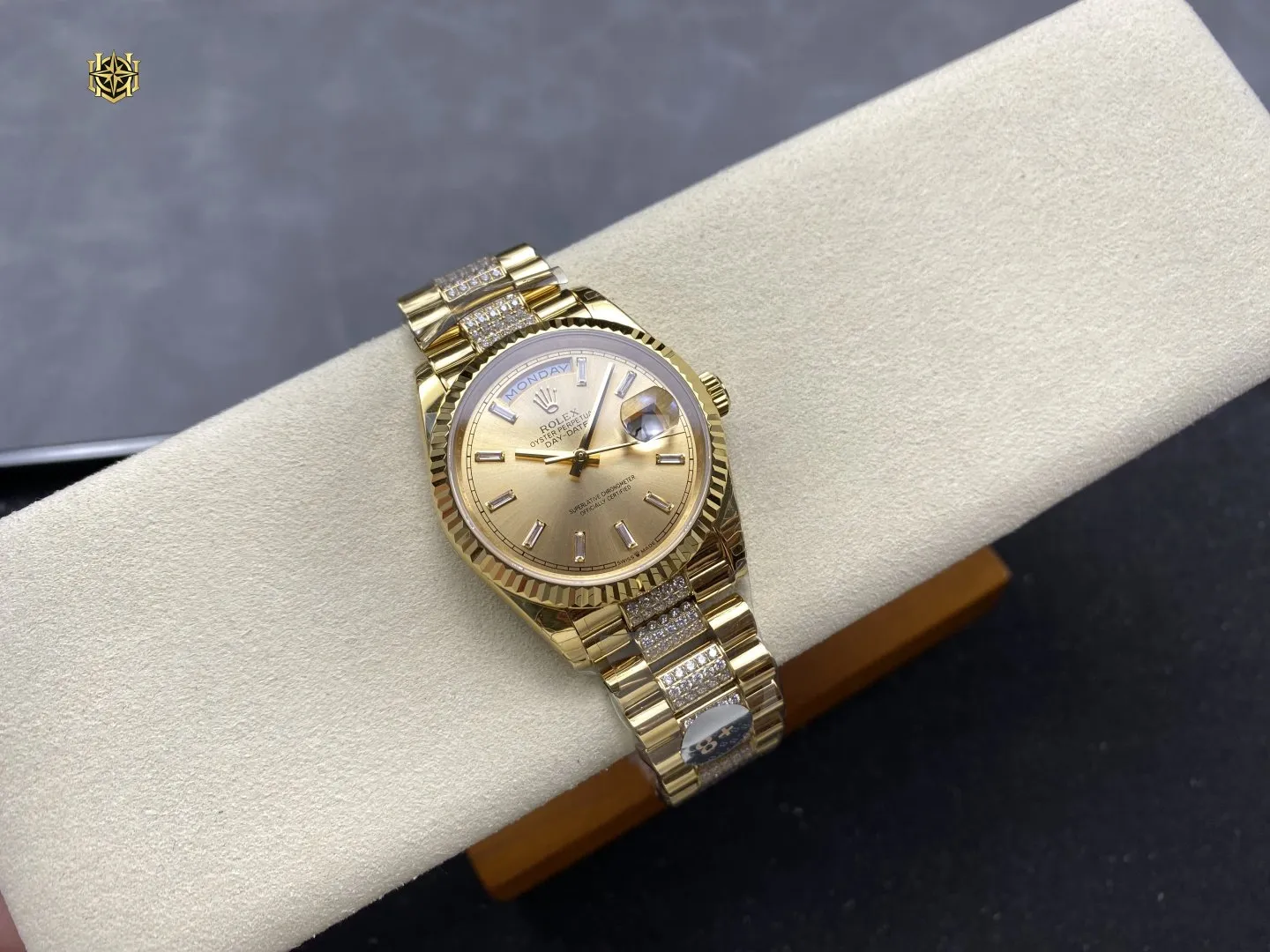 LOSHIFY Premium Timepiece