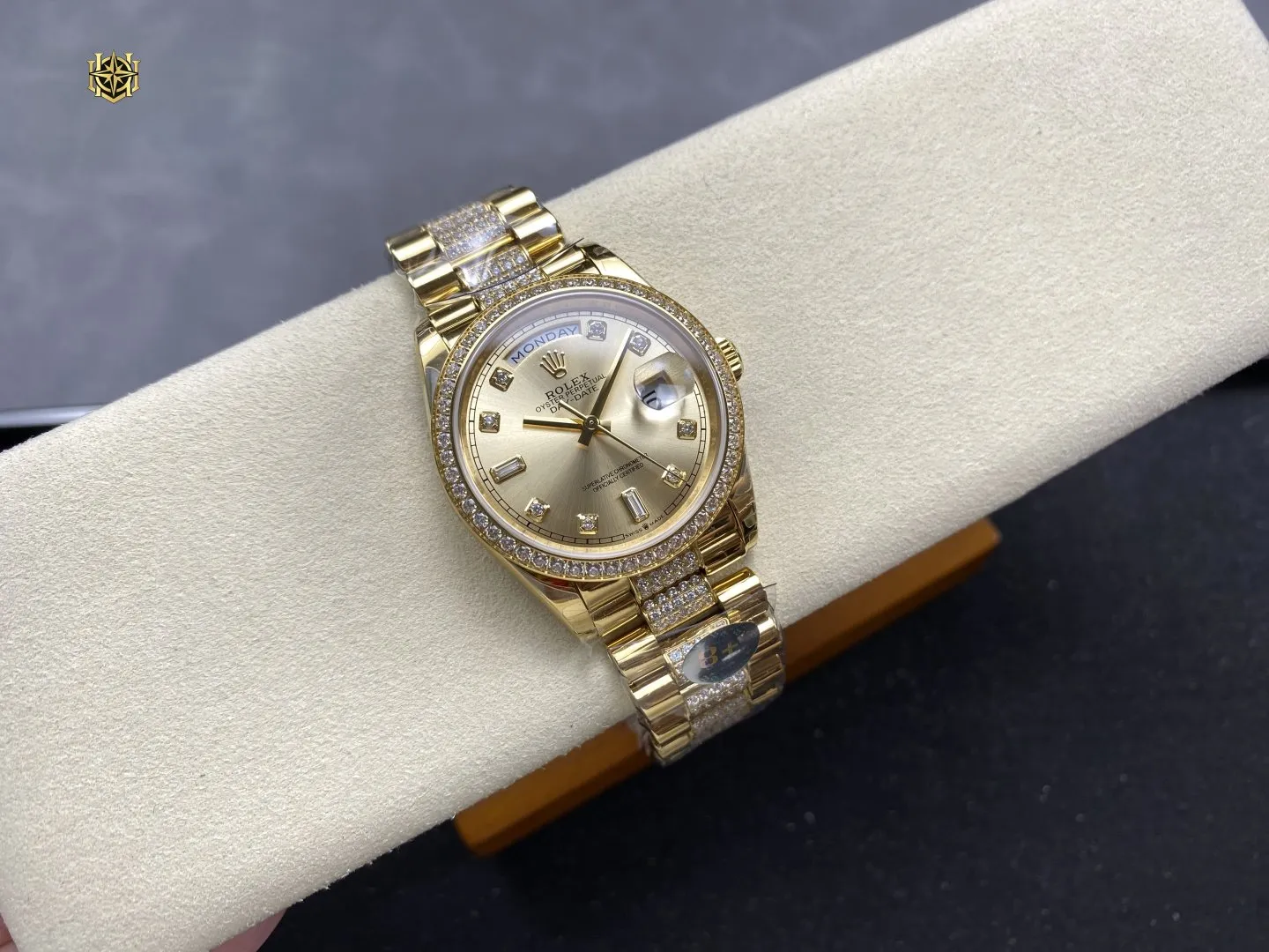 LOSHIFY Premium Timepiece