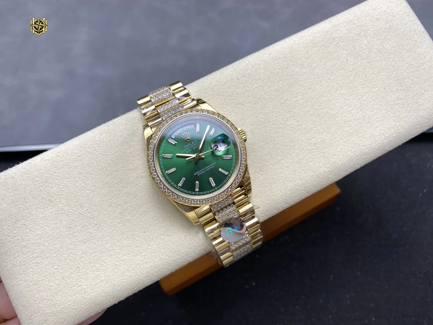 LOSHIFY Premium Timepiece