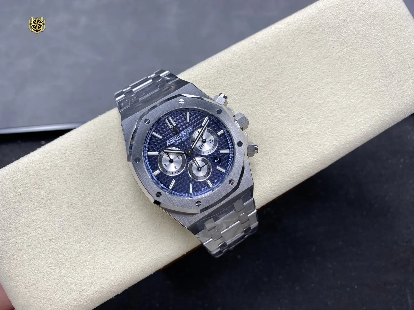 LOSHIFY Premium Timepiece