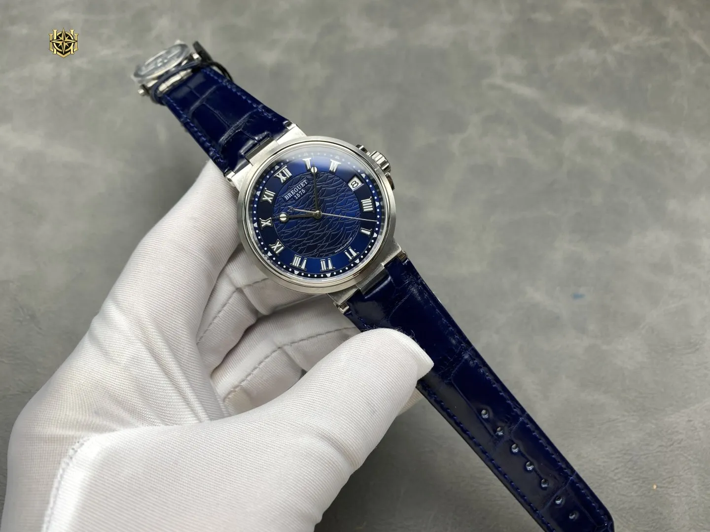 LOSHIFY Premium Timepiece