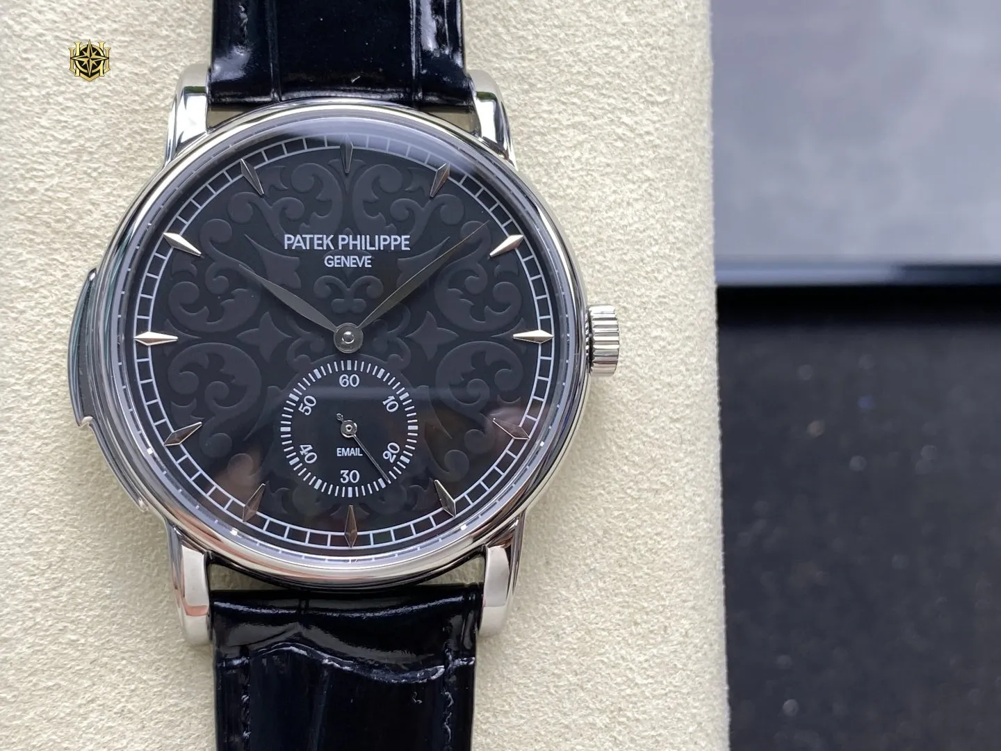 LOSHIFY Premium Timepiece