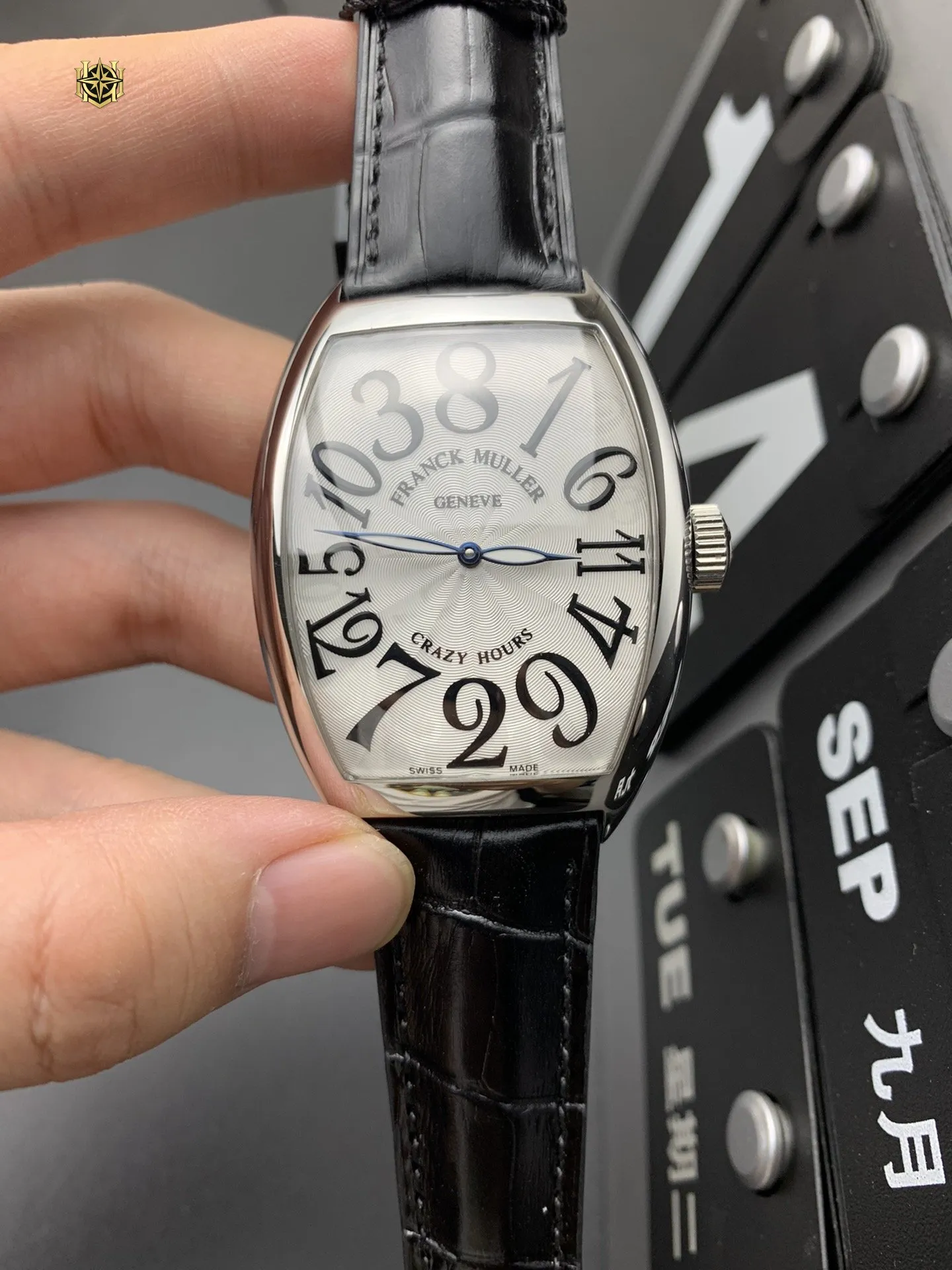 LOSHIFY Premium Timepiece