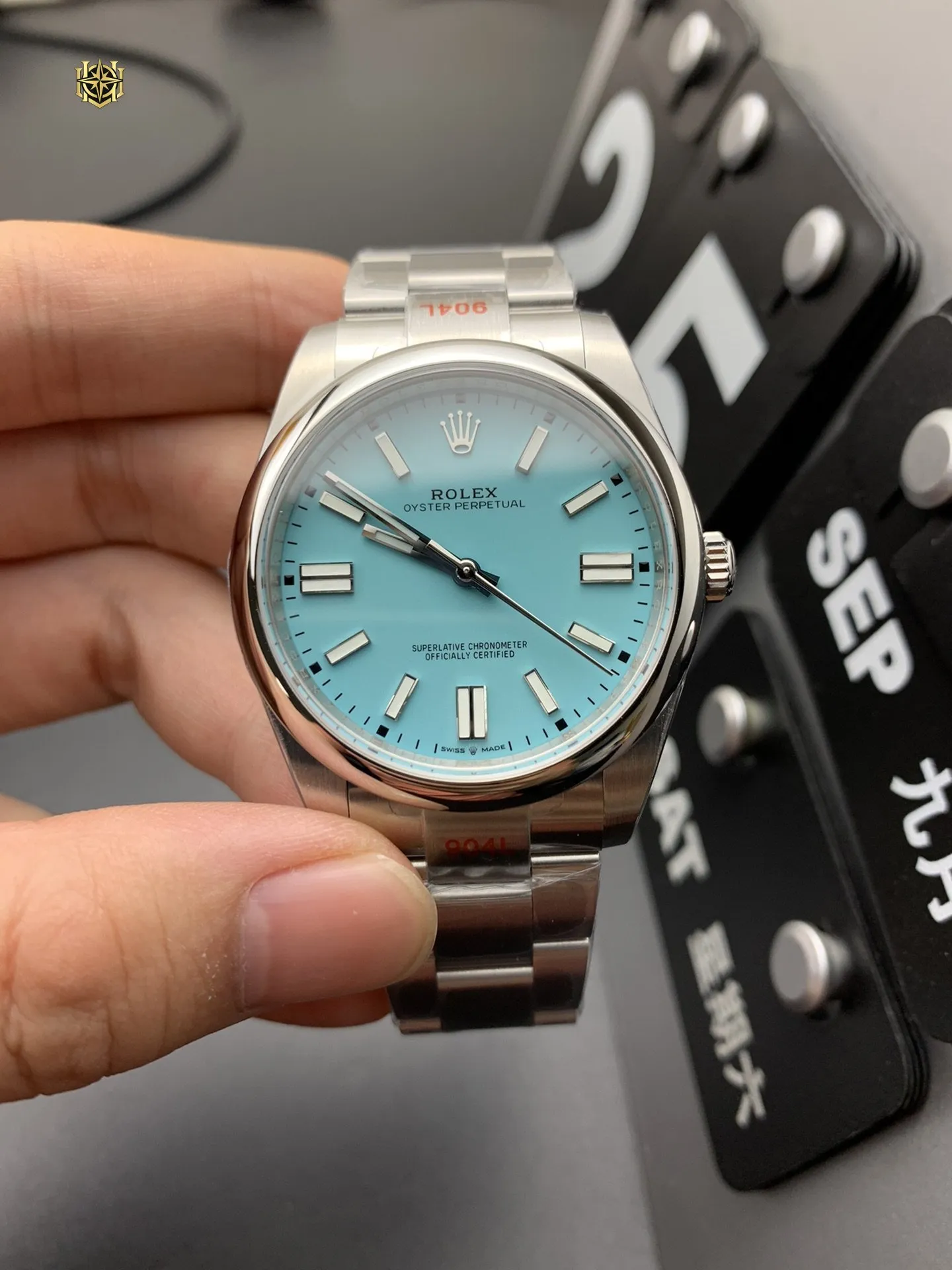 LOSHIFY Premium Timepiece