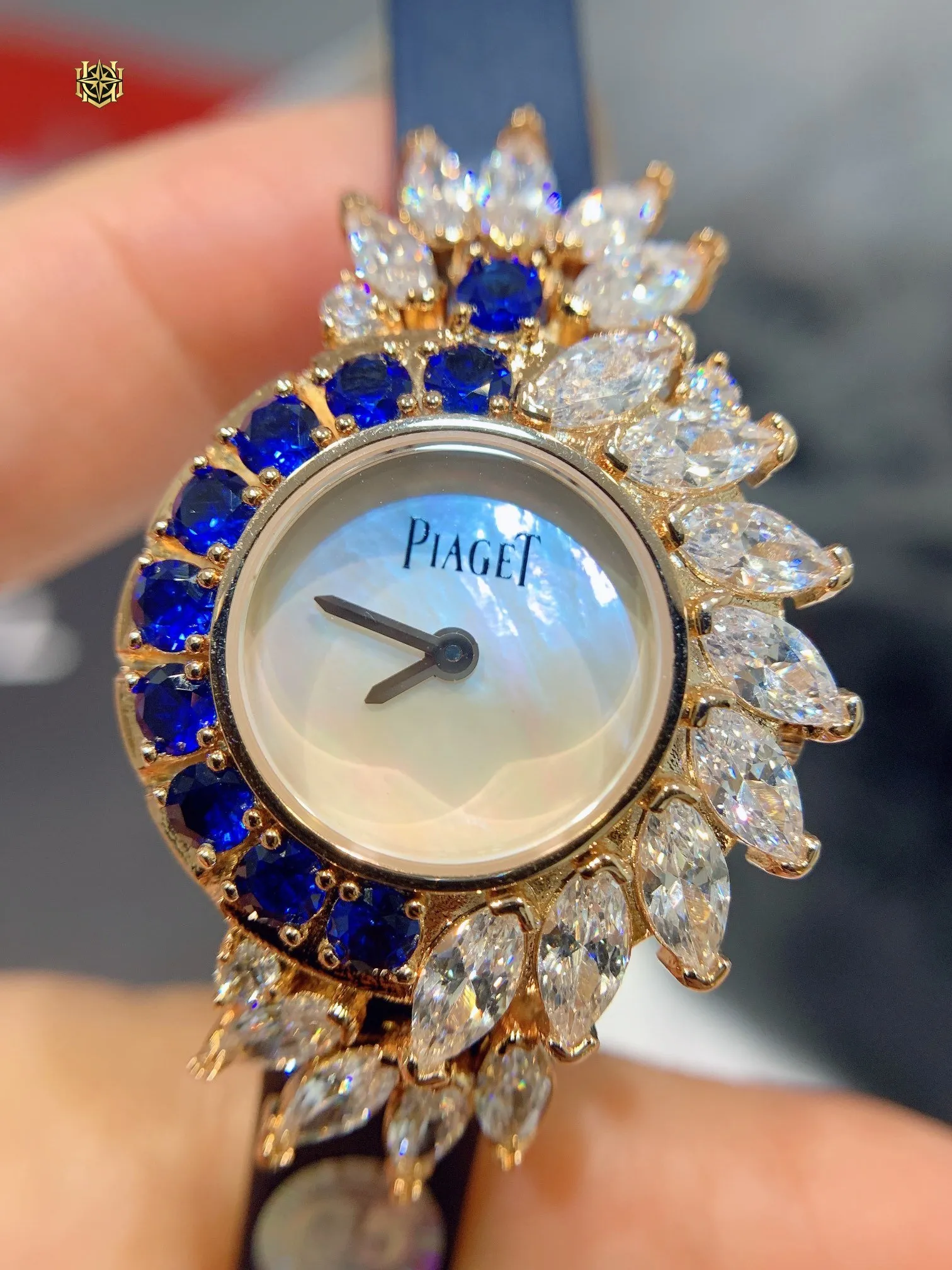 LOSHIFY Premium Timepiece